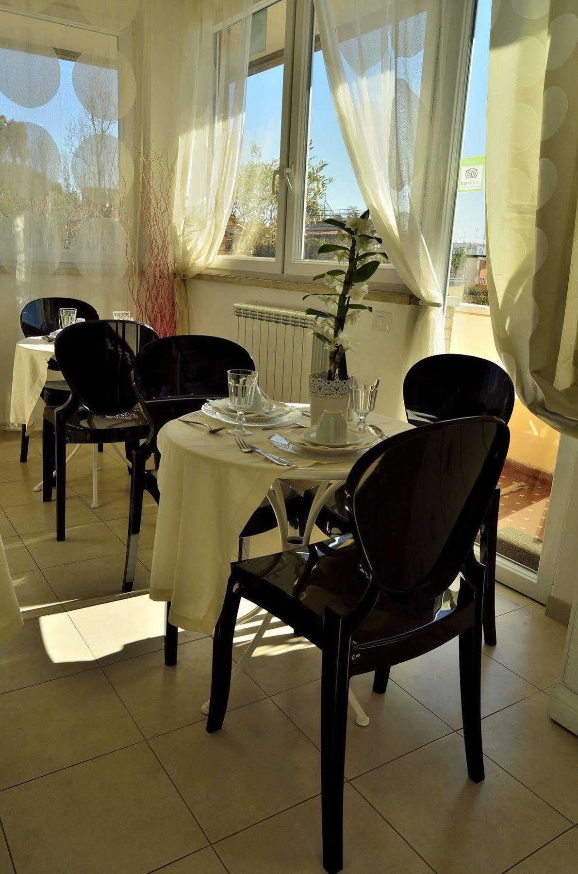 Rome&Suites Buitenkant foto