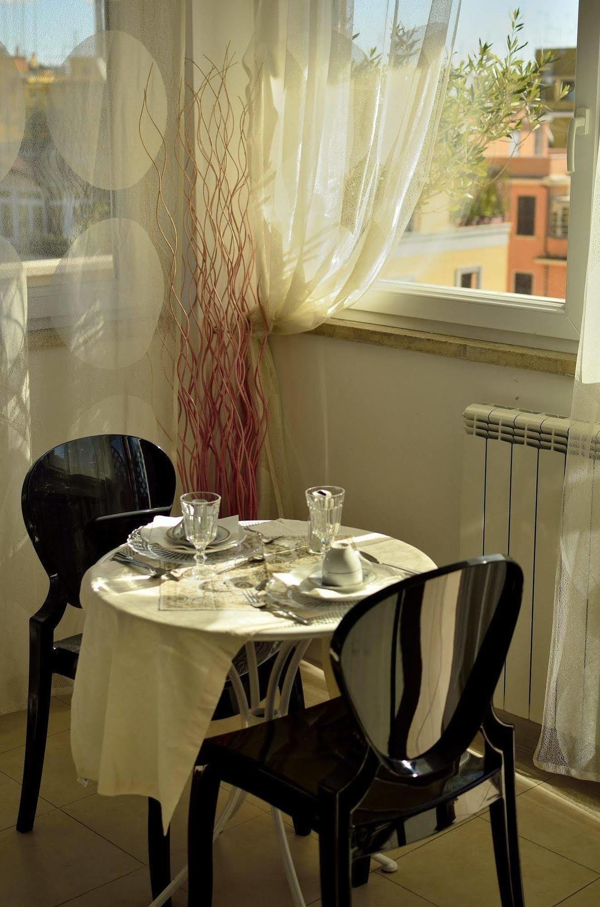 Rome&Suites Buitenkant foto