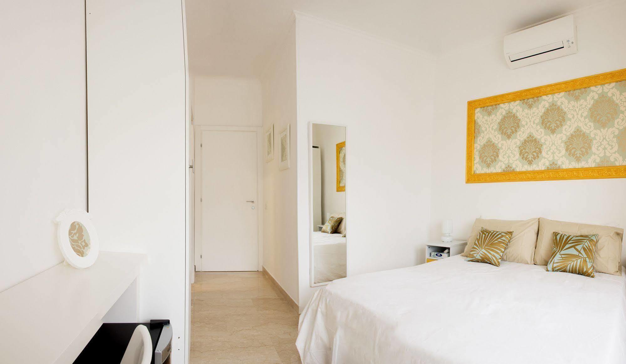 Rome&Suites Buitenkant foto