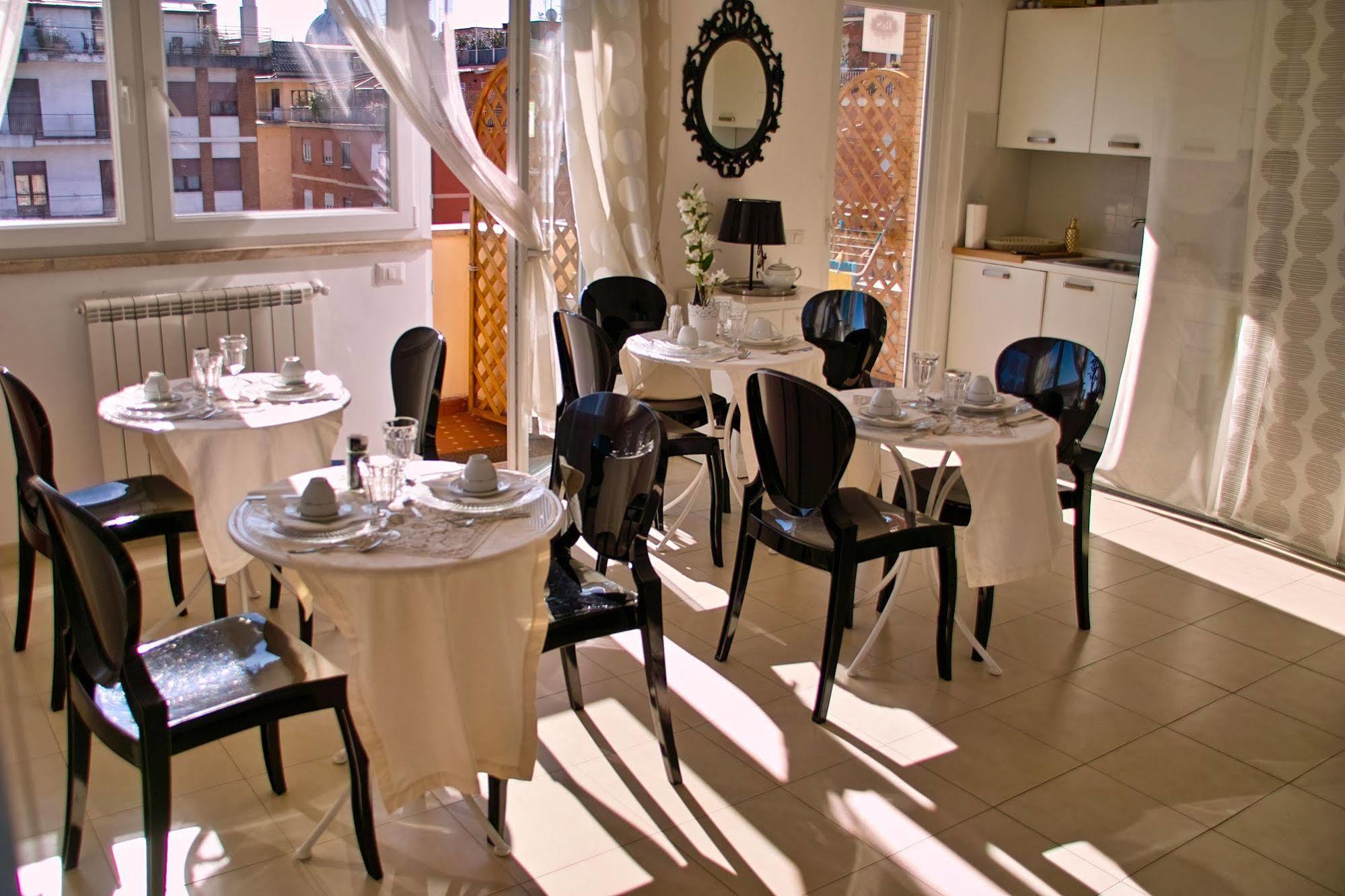 Rome&Suites Buitenkant foto